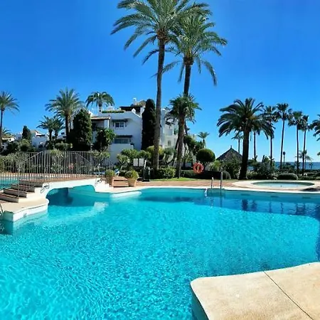 Alcazaba 3302 Apartman *