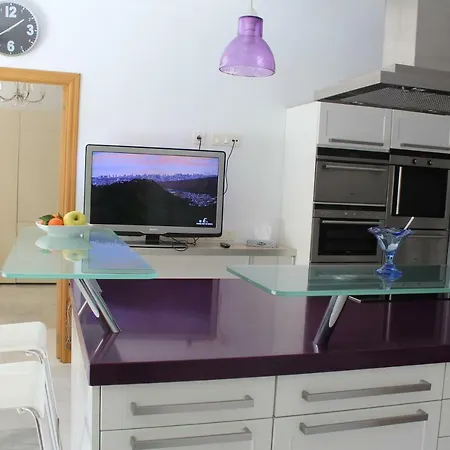 Alcazaba 3302 Apartman *