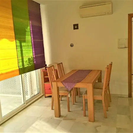 Alcazaba 3302 Apartman *