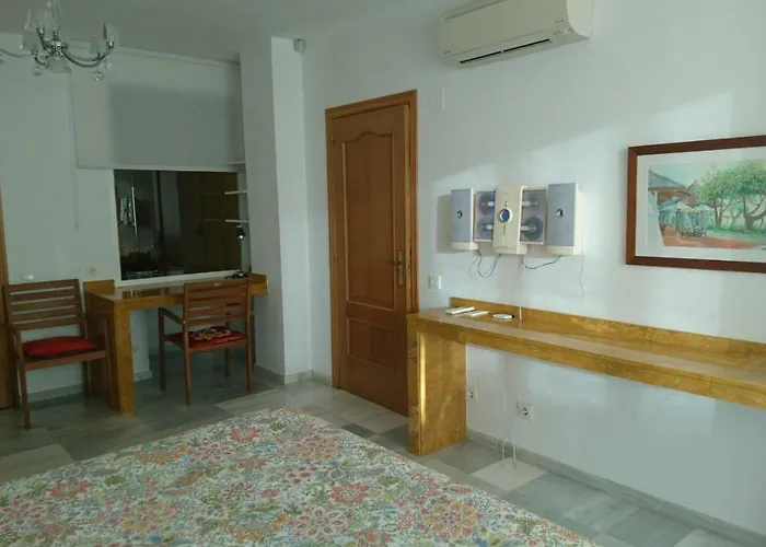 Alcazaba 3302 إِستيبونا