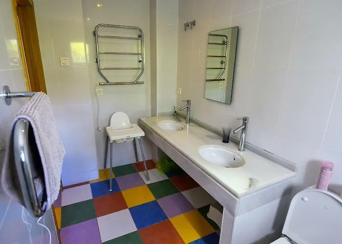 Alcazaba 3302 إِستيبونا