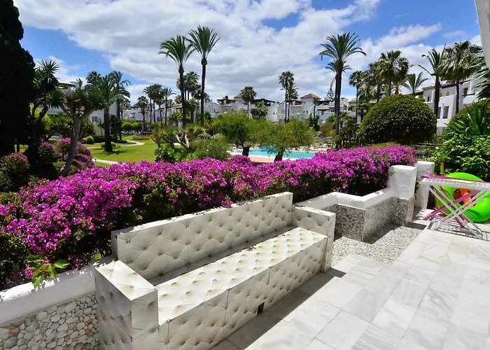 Alcazaba 3302 * إِستيبونا